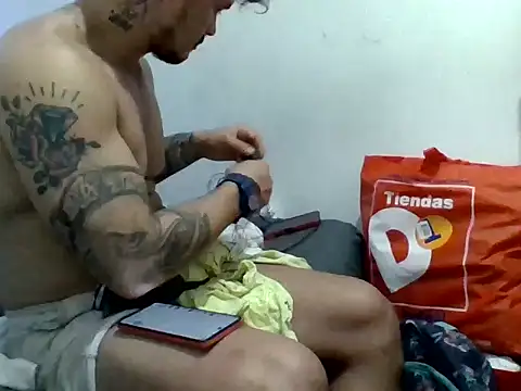 Milo_latino's cam snapshot