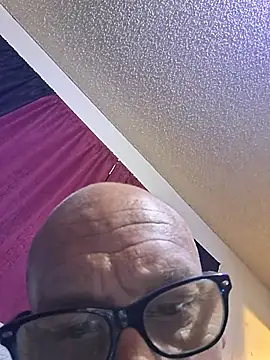 whateveruwanthowever live sex cam