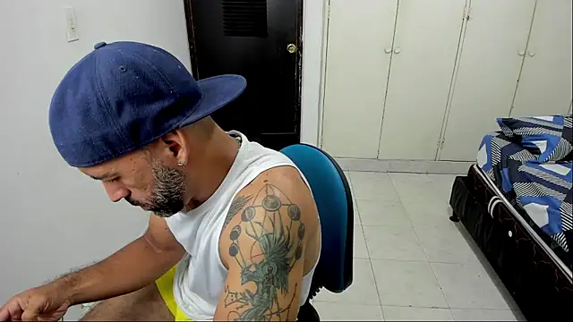 hotjoy01055's cam snapshot