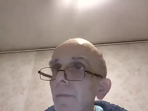 mariusica1@xh's cam snapshot