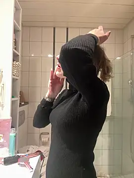 IsabellaEtha live sex cam