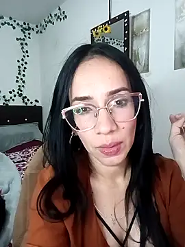 YaraDuartee's cam snapshot