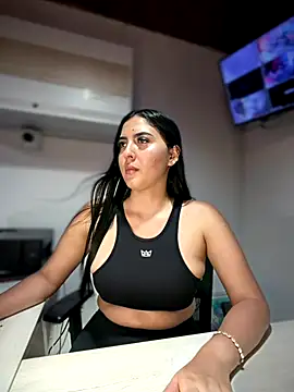 Sofia_Collins-'s cam snapshot