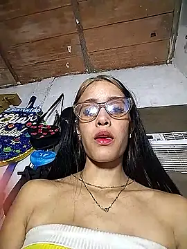 The-quee22 live sex cam