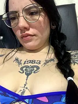 Gabyy_park's cam snapshot