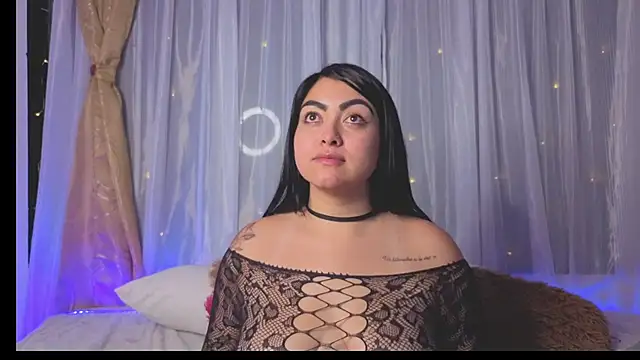 Victoria_Jonhss's cam snapshot