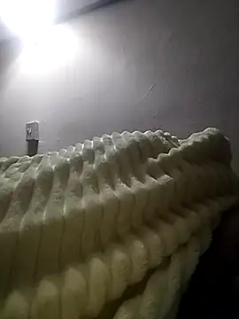 CaramelBoootie's cam snapshot