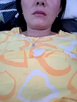 Baby-sexytits18's cam snapshot