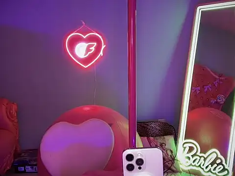 bimbotwerkqueen's cam snapshot