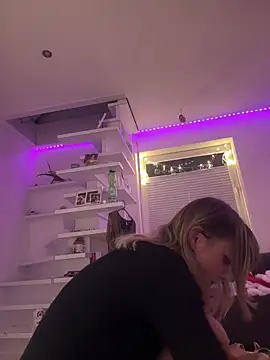 IsabellaEtha live sex cam