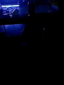 Valencianoo411's cam snapshot