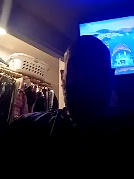 mikeystrong live sex cam