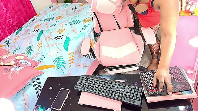 kimberly_bellu's cam snapshot