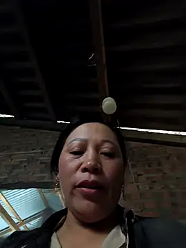 Y-eahi's cam snapshot