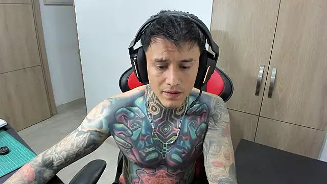 Chrissblack's cam snapshot