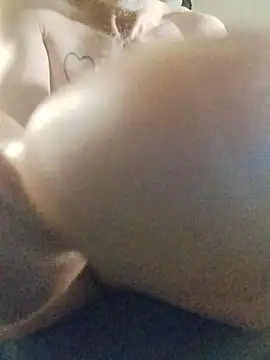 ROBERT0516 live sex cam