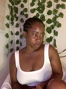 MISSMAYMADMYDAY's cam snapshot