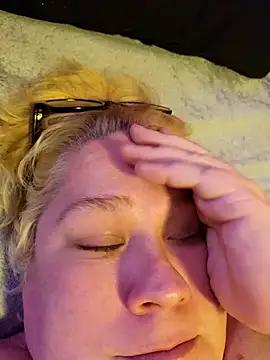 violentviolet68's cam snapshot