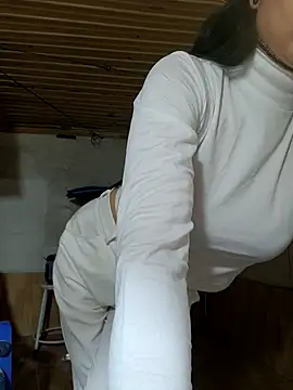 Basanis68's cam snapshot