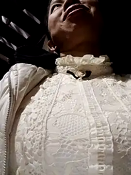 TRIEUTRIEU20's cam snapshot