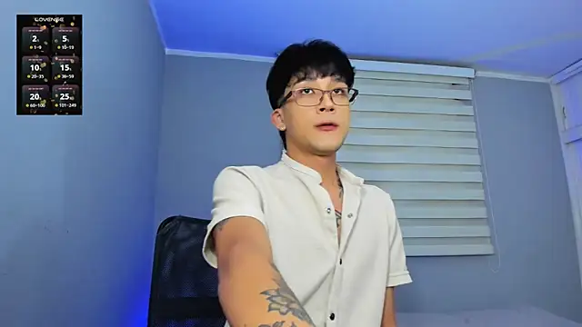 tom_Howard live sex cam