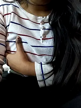 Ananya_34 live sex cam