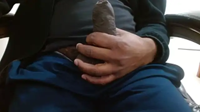 pranastro00 live sex cam