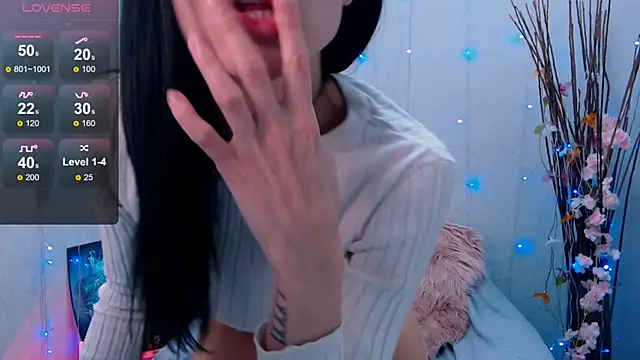 Holygirl_'s cam snapshot