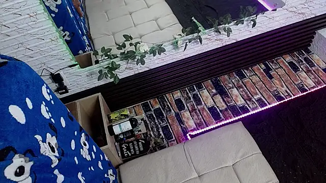 madalia303av live sex cam