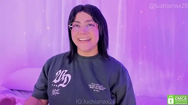 lucy26_'s cam snapshot