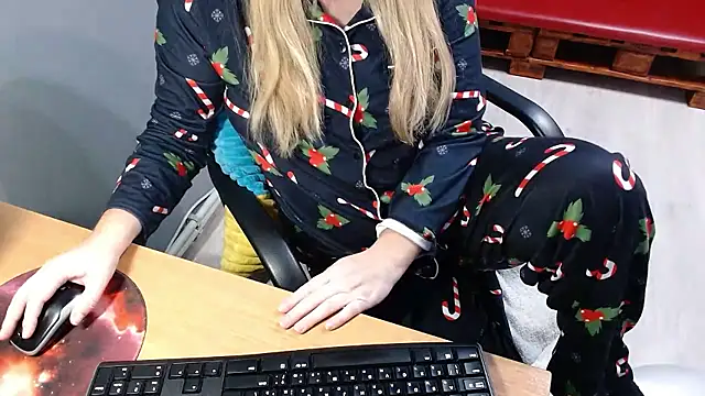 Ledi_Catherin's cam snapshot