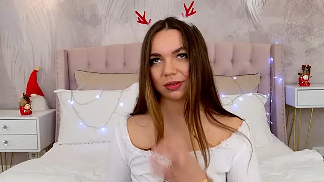 CamillaLarson's cam snapshot