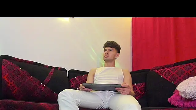 camilo_model's cam snapshot