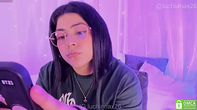 lucy26_'s cam snapshot