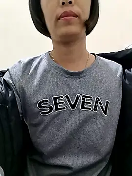 love_sexy090's cam snapshot