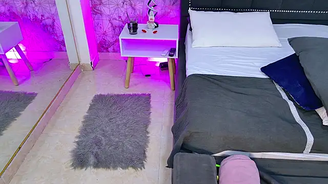 AmbherBlake's cam snapshot