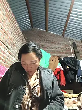 Y-eahi's cam snapshot