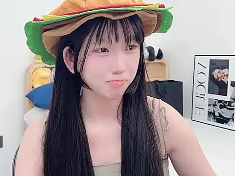 lnua-lnua's cam snapshot