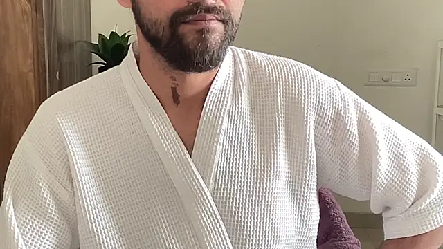 MakeMeAwareAah's cam snapshot