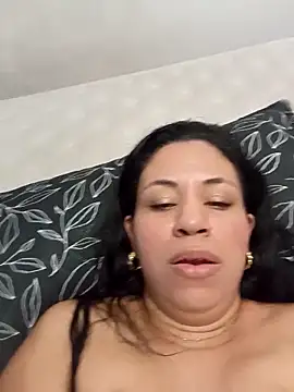 LeilaTaylor's cam snapshot