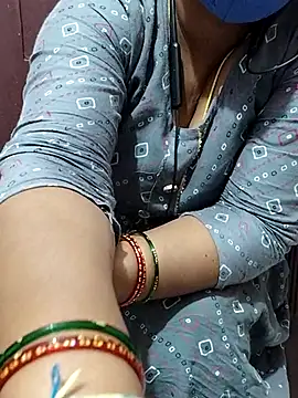 yours-kavaya live sex cam