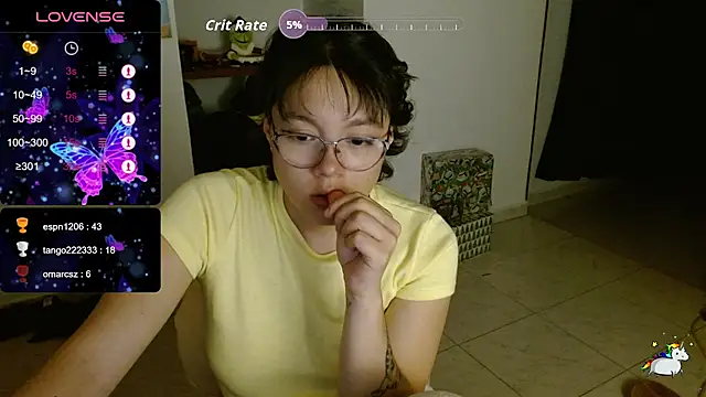 TRIXIE_TANG28 live sex cam