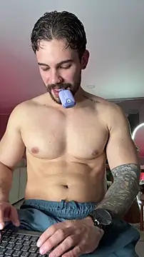 Valenthino_Salvatore live sex cam