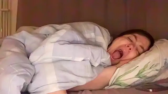 cumwithmee3 live sex cam