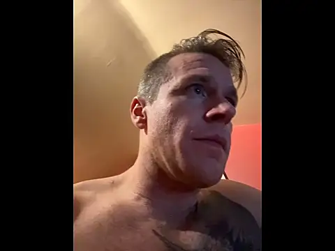 DILFiGuess1's cam snapshot