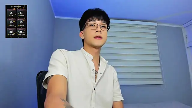 tom_Howard live sex cam