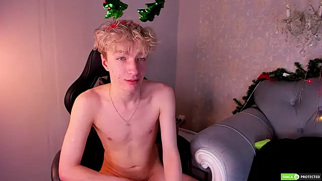 TrevorBenson live sex cam