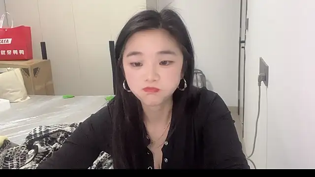 Lily-a's cam snapshot