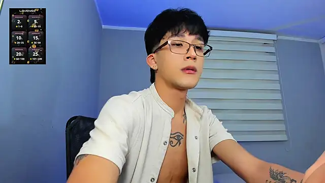 tom_Howard live sex cam