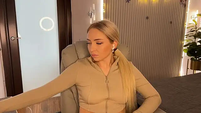 OhMyEmma's cam snapshot